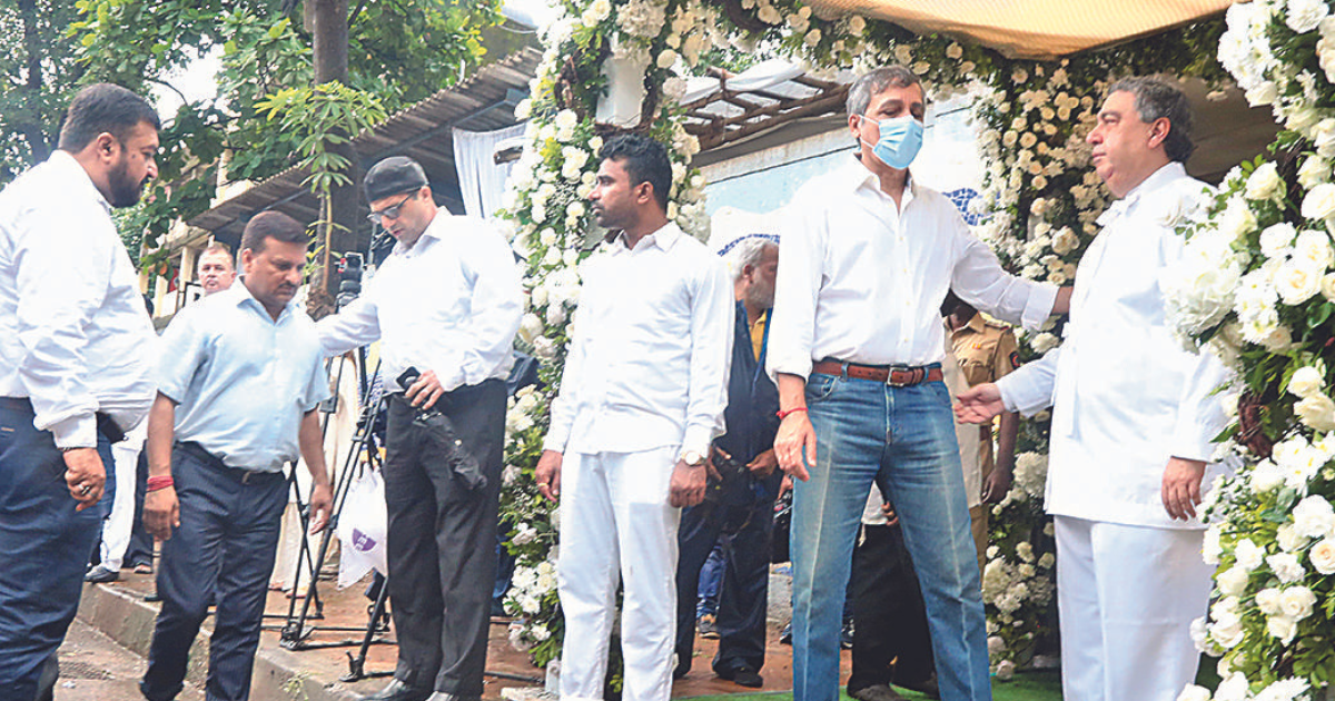 Dwindling vultures led to shift in Parsis’ funerary rituals